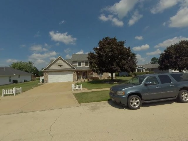 House image located at Sandwich, IL 60548