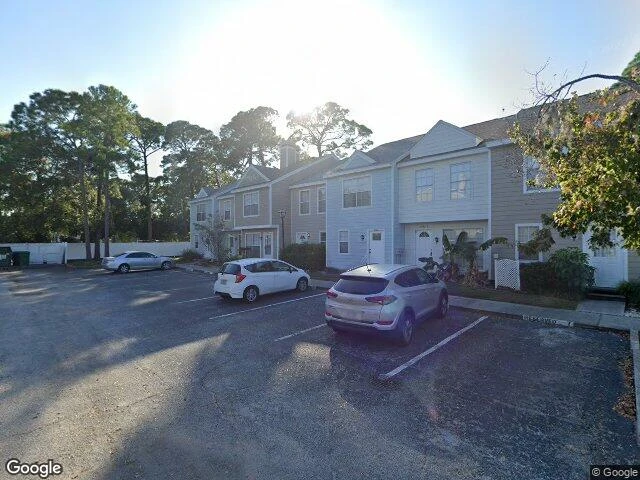 House image located at Largo, FL 33773