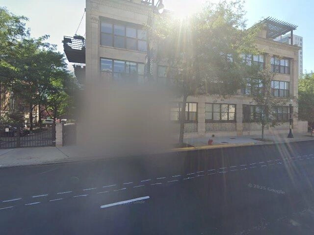 House image located at Chicago, IL 60605