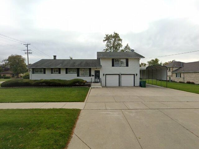 House image located at Burbank, IL 60459
