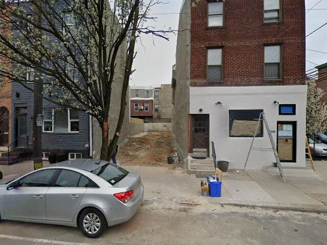 House image located at Philadelphia, PA 19147