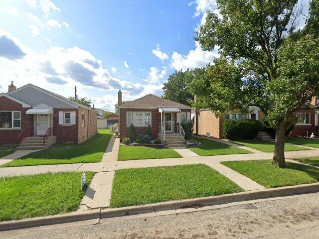House image located at Chicago, IL 60638