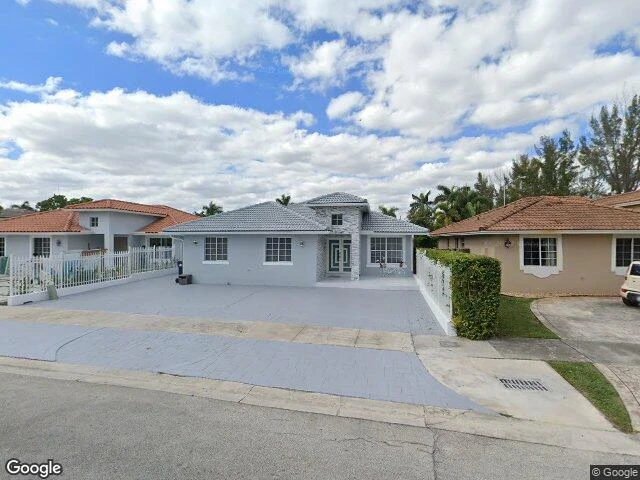 House image located at Miami, FL 33182