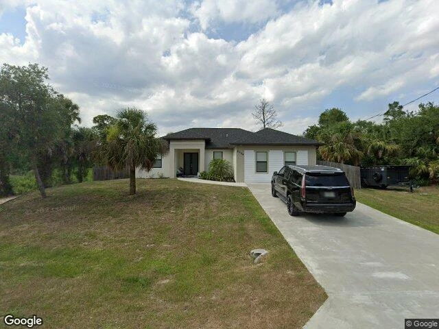 House image located at Labelle, FL 33935