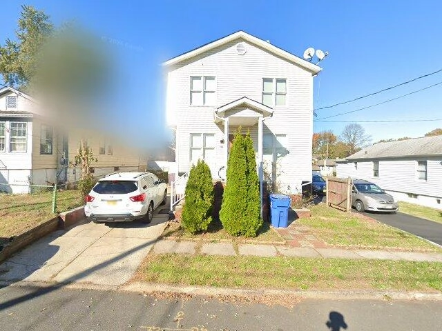 House image located at Iselin, NJ 08830