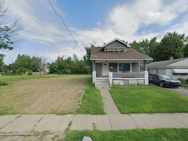 House image located at Cleveland, OH 44105
