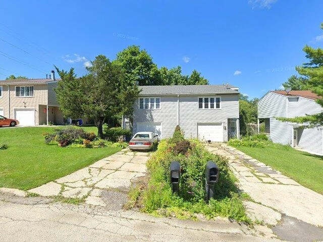 House image located at Rockford, IL 61108