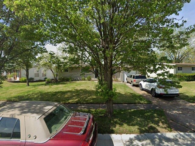 House image located at Florissant, MO 63031