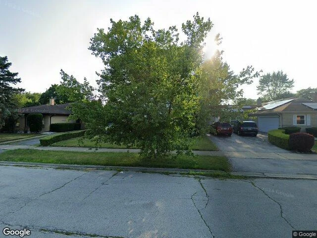 House image located at South Holland, IL 60473