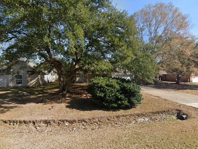 House image located at Mandeville, LA 70471