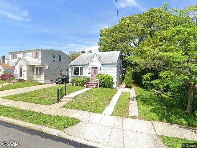 House image located at Franklin Square, NY 11010