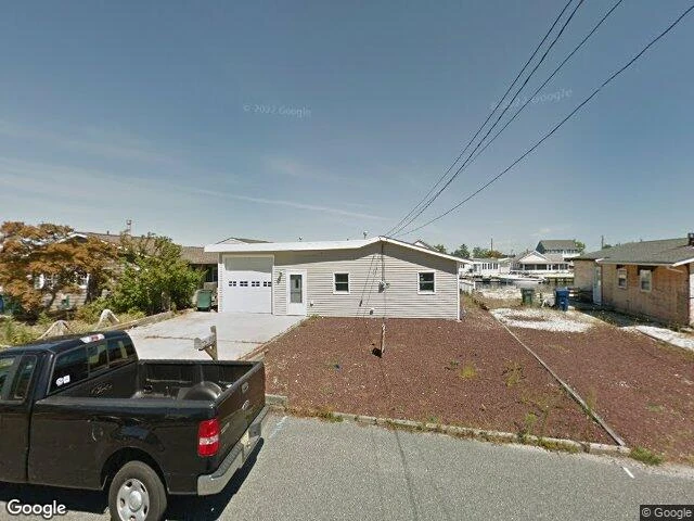 House image located at Tuckerton, NJ 08087