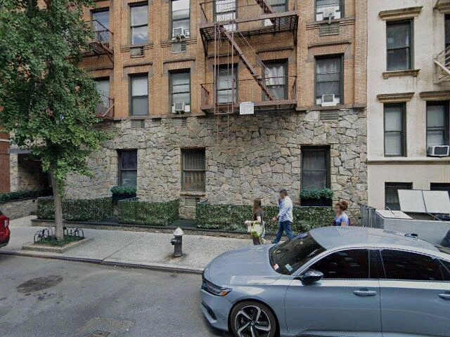 House image located at New York, NY 10010
