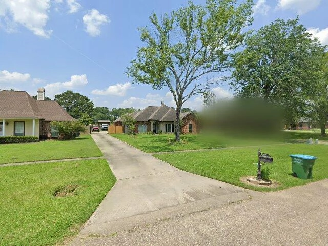 House image located at Denham Springs, LA 70726