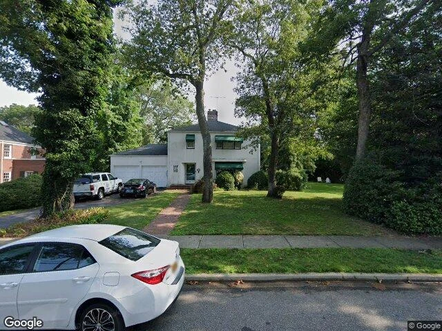 House image located at Farmingdale, NY 11735