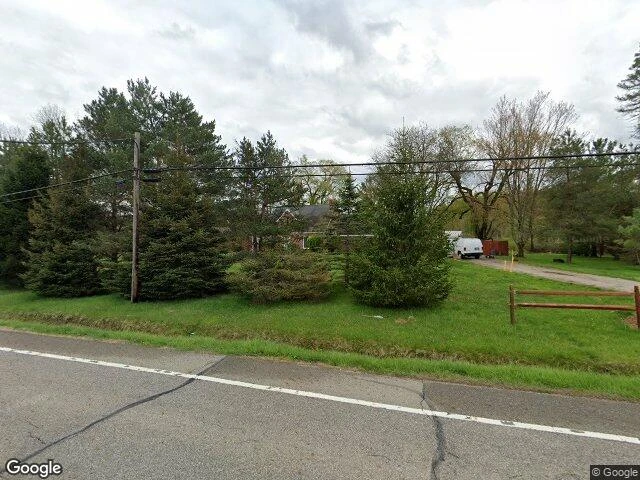 House image located at Chardon, OH 44024