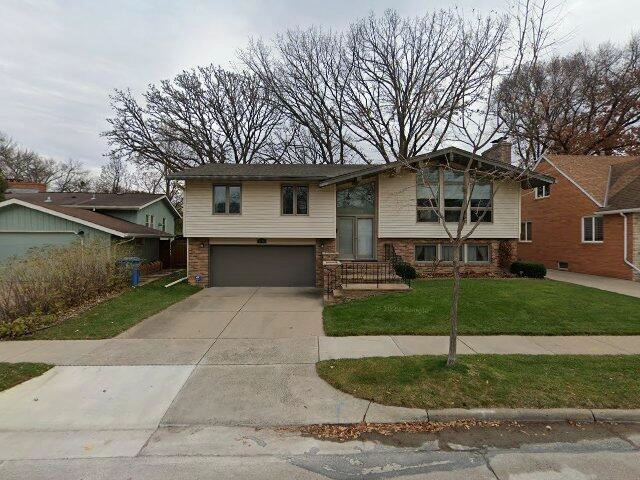 House image located at Minneapolis, MN 55406