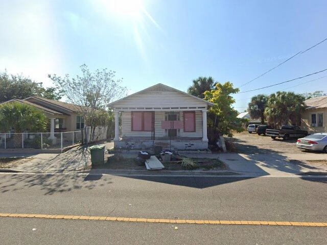 House image located at Tampa, FL 33605
