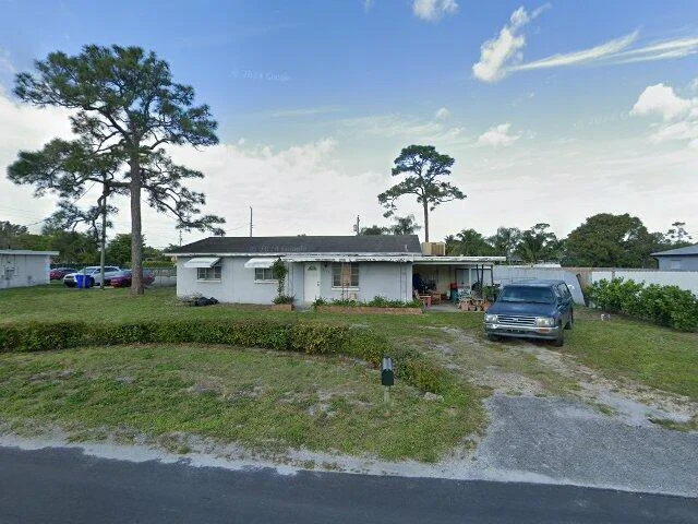 House image located at Lake Worth, FL 33461