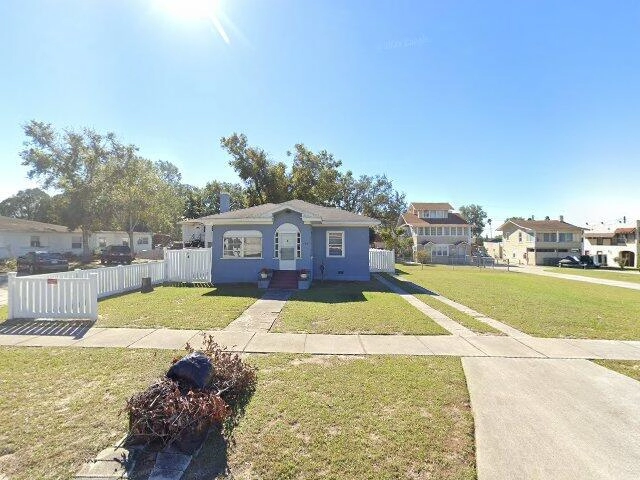 House image located at Winter Haven, FL 33880