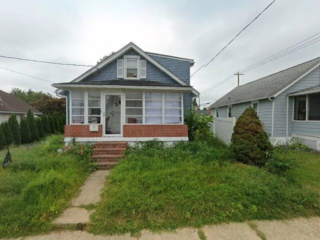 House image located at Wilmington, DE 19804