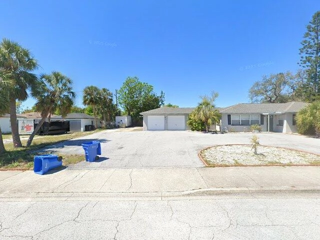 House image located at Saint Petersburg, FL 33708