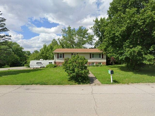 House image located at Muscatine, IA 52761