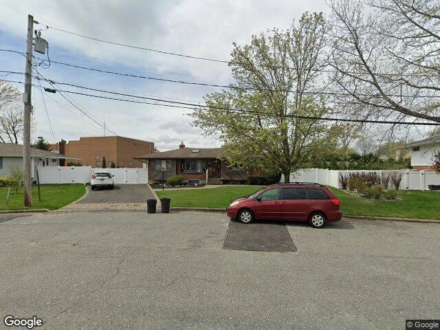 House image located at Commack, NY 11725