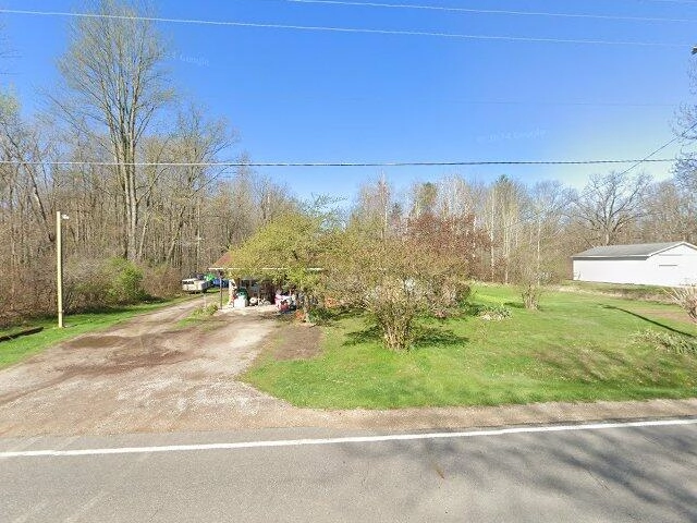 House image located at Midland, MI 48640