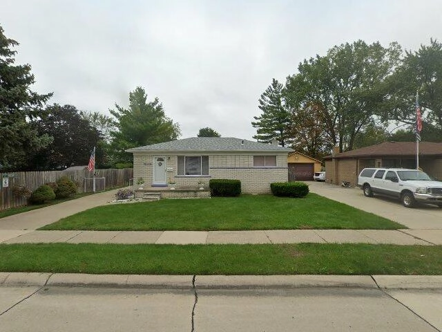 House image located at Roseville, MI 48066