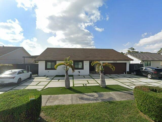 House image located at Miami, FL 33186