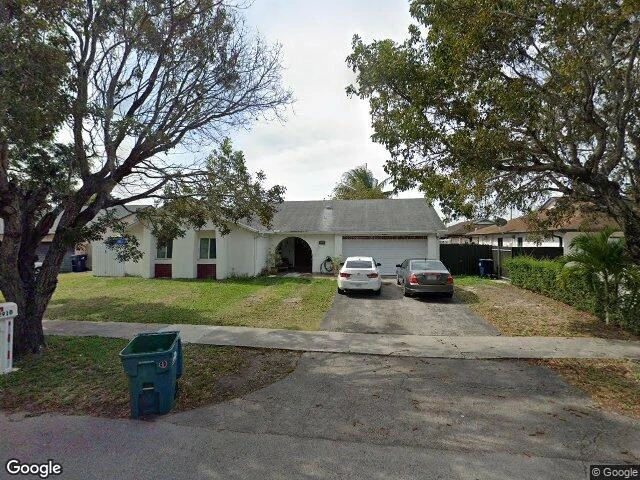 House image located at Miami, FL 33186