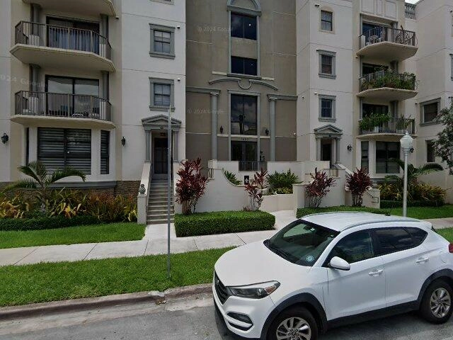 House image located at Miami, FL 33134