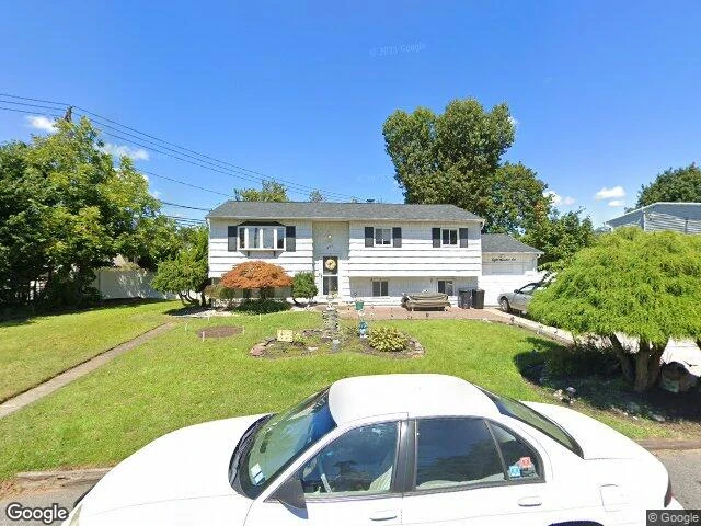 House image located at West Babylon, NY 11704