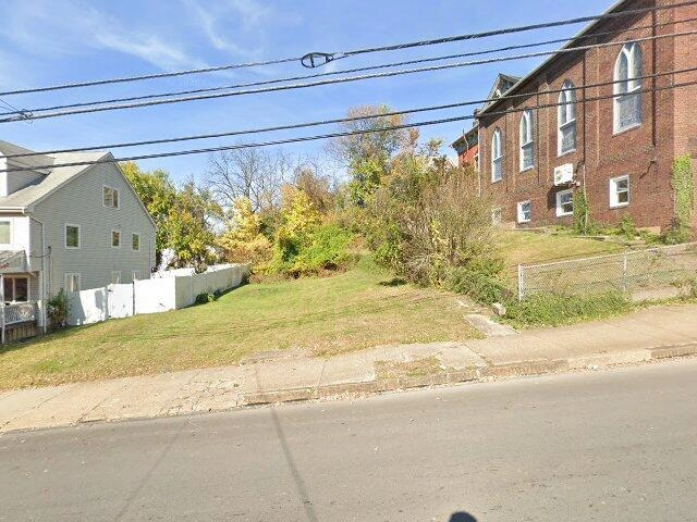 House image located at Bridgeport, CT 06605