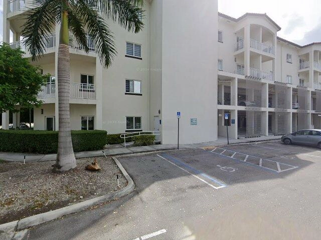 House image located at Miami, FL 33178