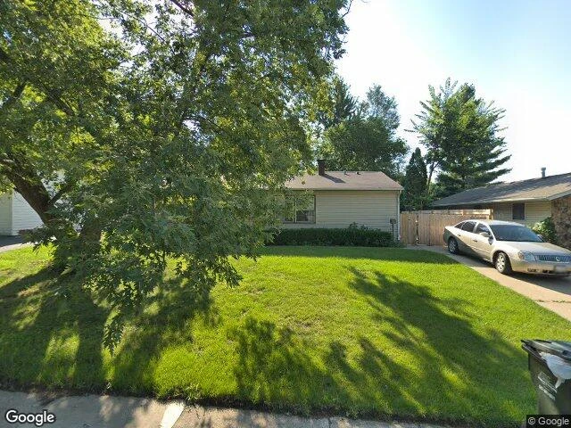 House image located at Carpentersville, IL 60110