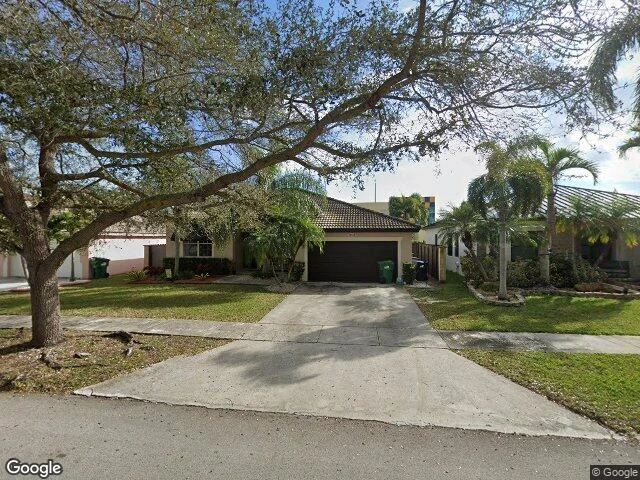 House image located at Miami, FL 33196