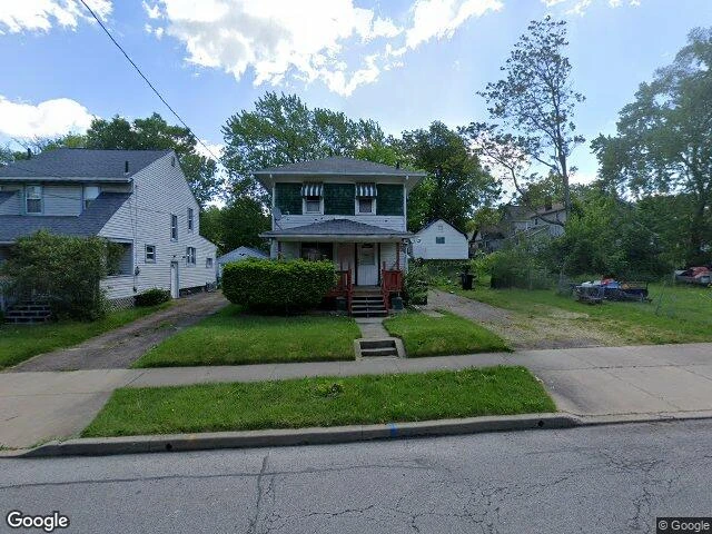 House image located at Akron, OH 44306
