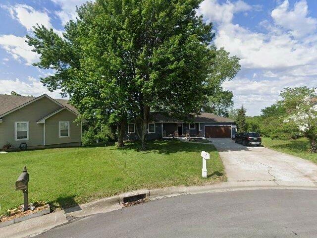 House image located at Topeka, KS 66618