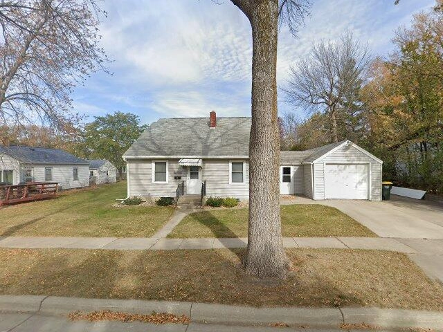 House image located at Willmar, MN 56201