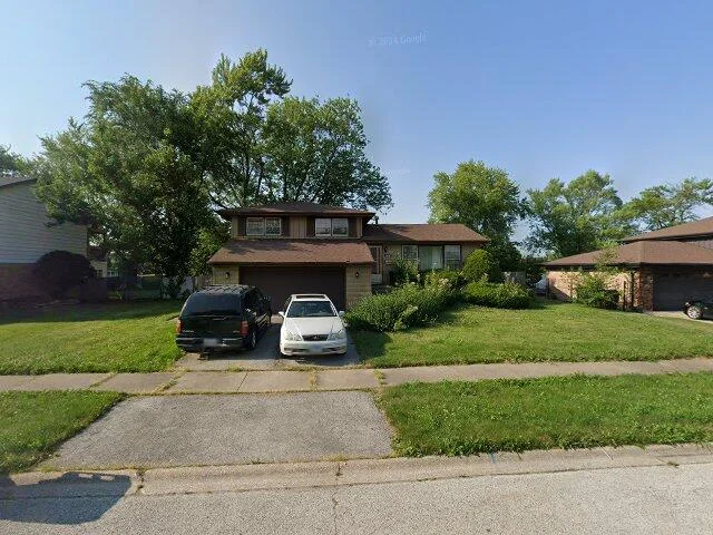 House image located at South Holland, IL 60473