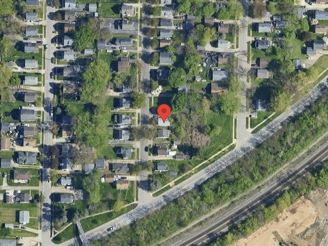House image located at Akron, OH 44314