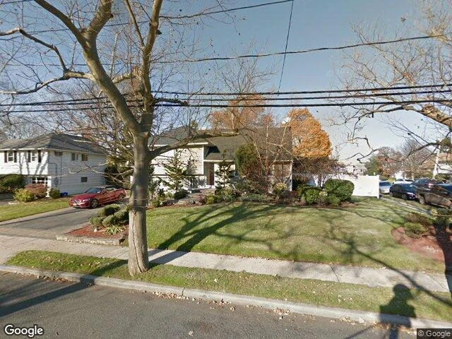 House image located at Oceanside, NY 11572