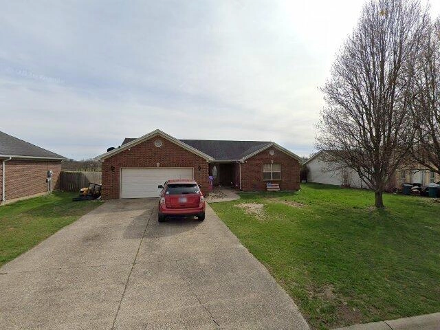 House image located at Pekin, IN 47165