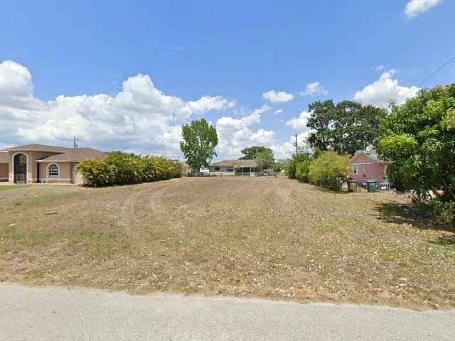 House image located at Cape Coral, FL 33909