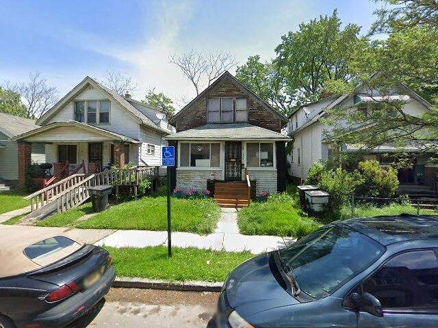 House image located at Detroit, MI 48204