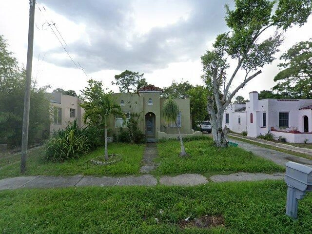 House image located at Fort Myers, FL 33901