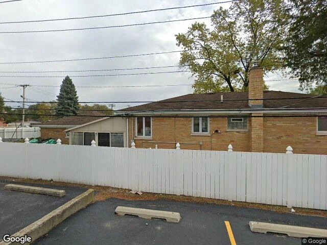 House image located at South Holland, IL 60473