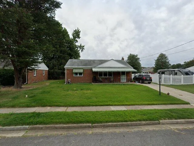 House image located at Beverly, NJ 08010